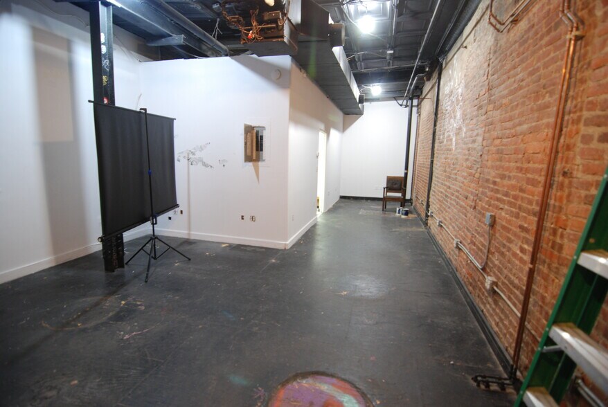 More Photos Of 19 Essex St, New York Storefront Retail Residential For Lease