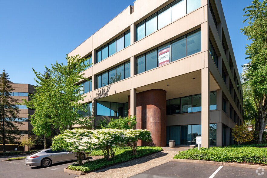 More Photos Of 520 112th Ave NE, Bellevue Office For Lease