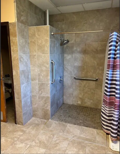 More Photos Of 605 E 4th Ave, Brodhead Office For Sale