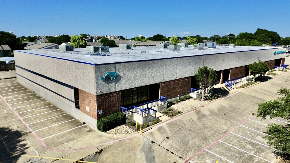 Primary Photo Of 12051-12091 Forestgate Dr, Dallas Distribution For Sale