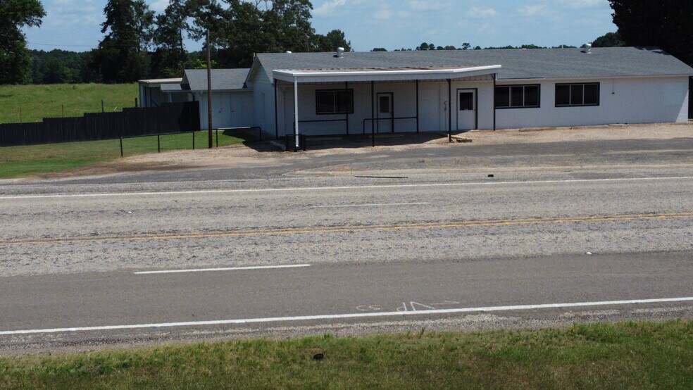 More Photos Of 4846 US Highway 67 W, Simms Daycare Center For Sale