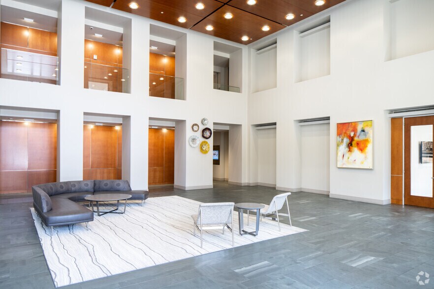 More Photos Of 2600 Via Fortuna, Austin Unknown For Lease