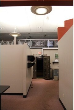 More Photos Of 556 Central Ave, Saint Petersburg General Retail For Lease