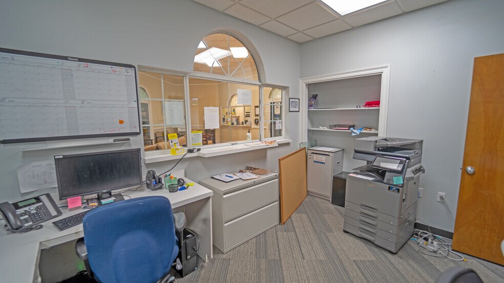 More Photos Of 554 Highway 85 N, Niceville Medical For Sale