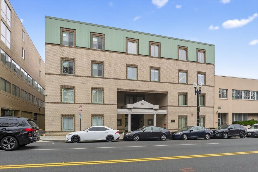 More Photos Of 2141 Wisconsin Ave NW, Washington Apartments For Sale