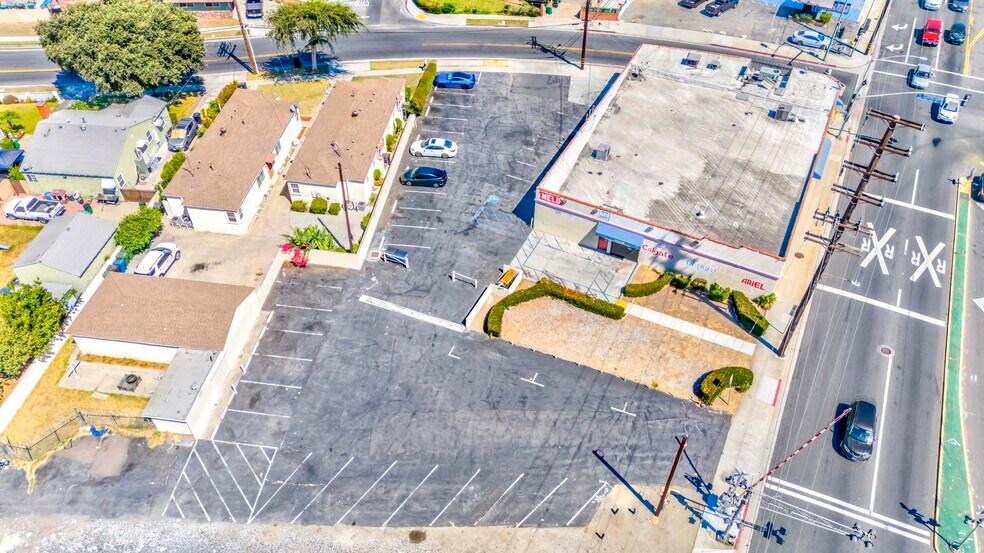 More Photos Of 3601 Florence Ave, Bell General Retail For Lease