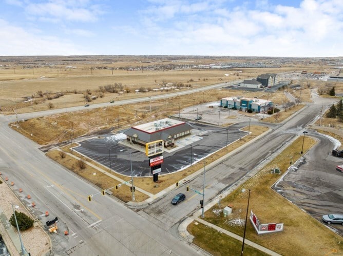 More Photos Of 2206 N LaCrosse St, Rapid City Restaurant For Sale