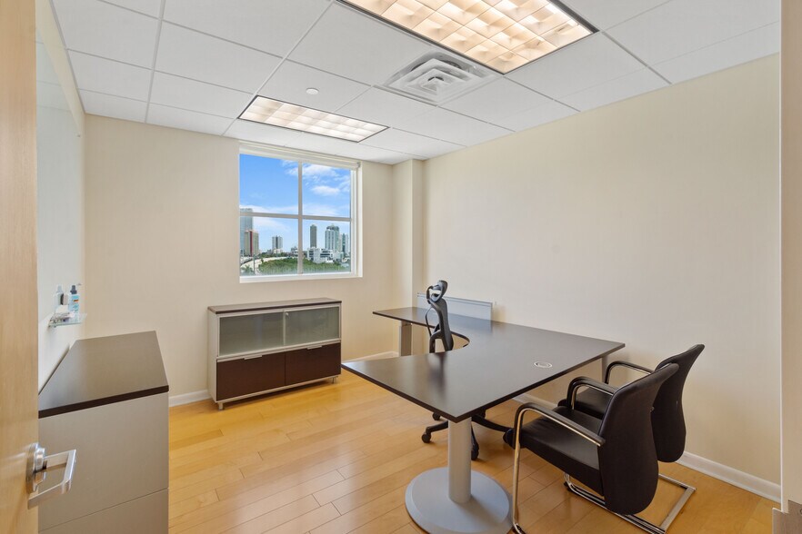 More Photos Of 3363 NE 163rd St, North Miami Beach Medical For Lease