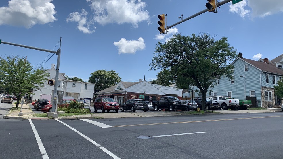 746 N New St, Bethlehem, PA 18018 Auto Repair For Sale