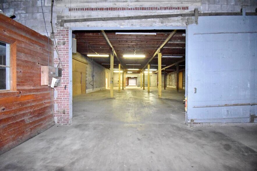 More Photos Of 205 Bellvue St, Jackson Warehouse For Lease