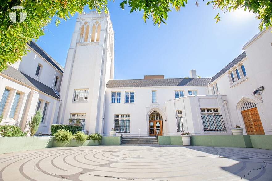 More Photos Of 2700 L St, Sacramento Religious Facility For Sale