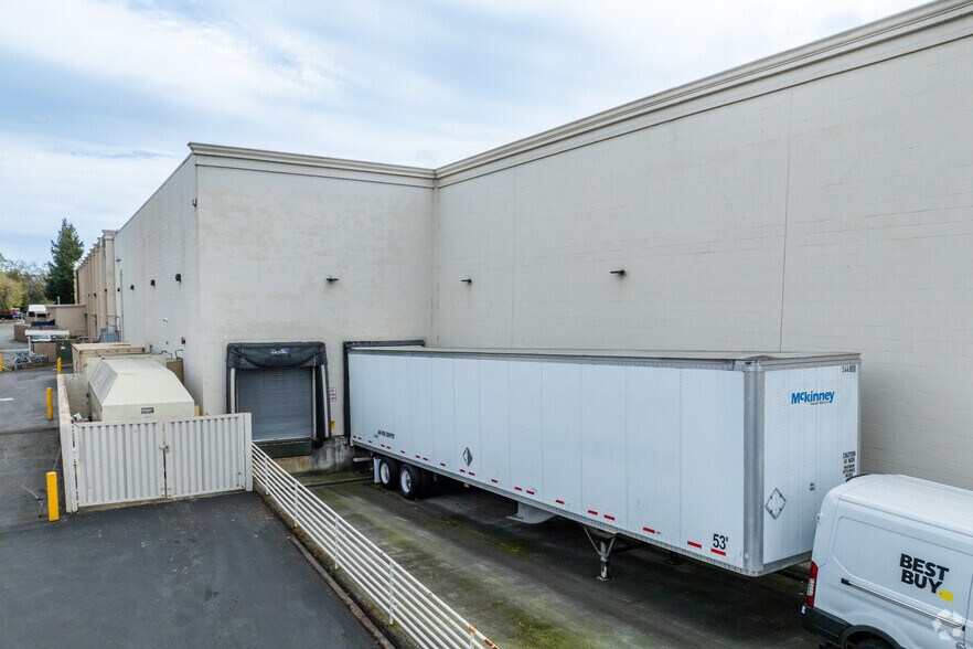 More Photos Of 3250 Buskirk Ave, Pleasant Hill Unknown For Sale