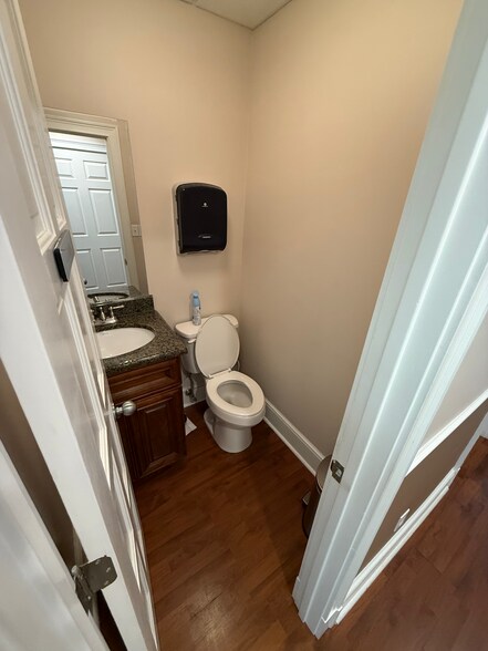 More Photos Of 1827 Powers Ferry Rd SE, Atlanta Office For Sale