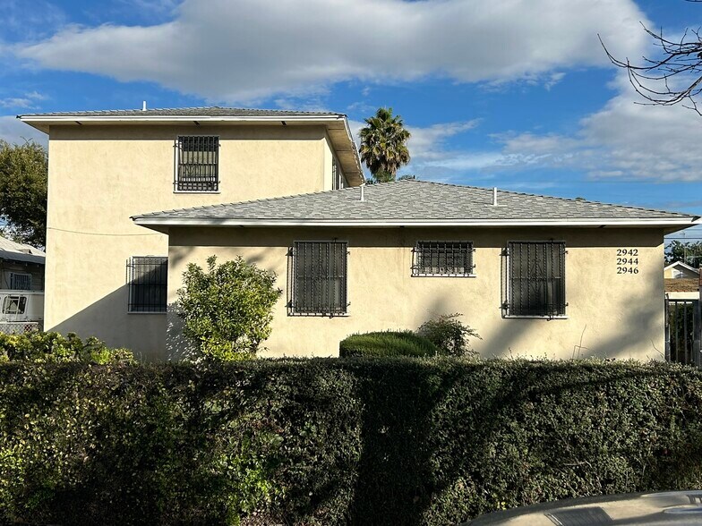 More Photos Of 2942 Edgehill Dr, Los Angeles Apartments For Sale