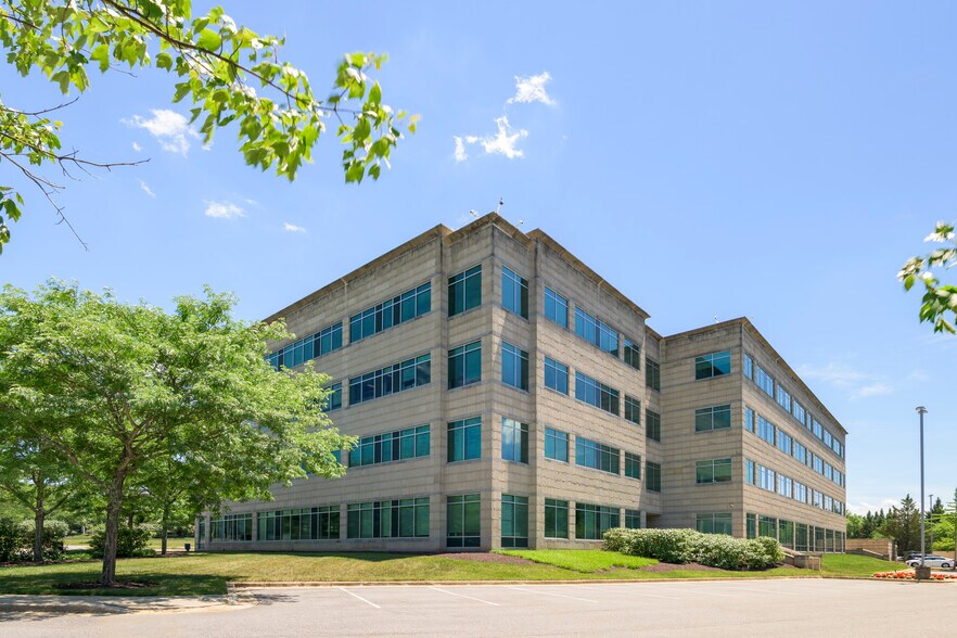More Photos Of 132 National Business Pky, Annapolis Junction Medical For Lease