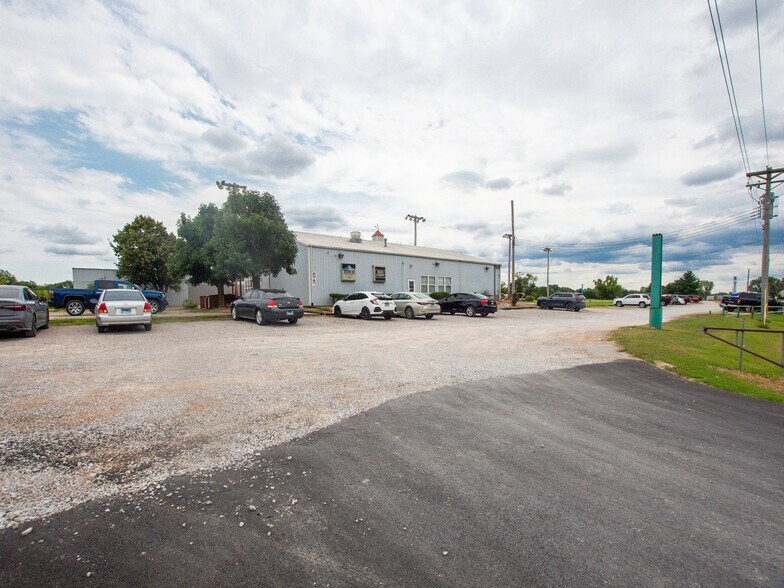 More Photos Of 3500 Kingshighway, East Saint Louis Golf Course Driving Range For Sale