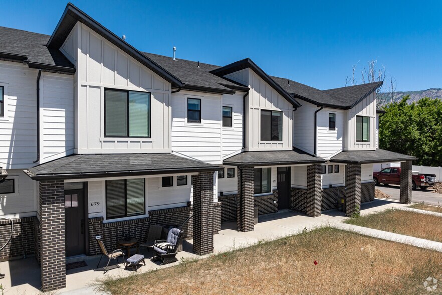 More Photos Of 2100 North Highway 89 Highway, Harrisville Apartments For Sale