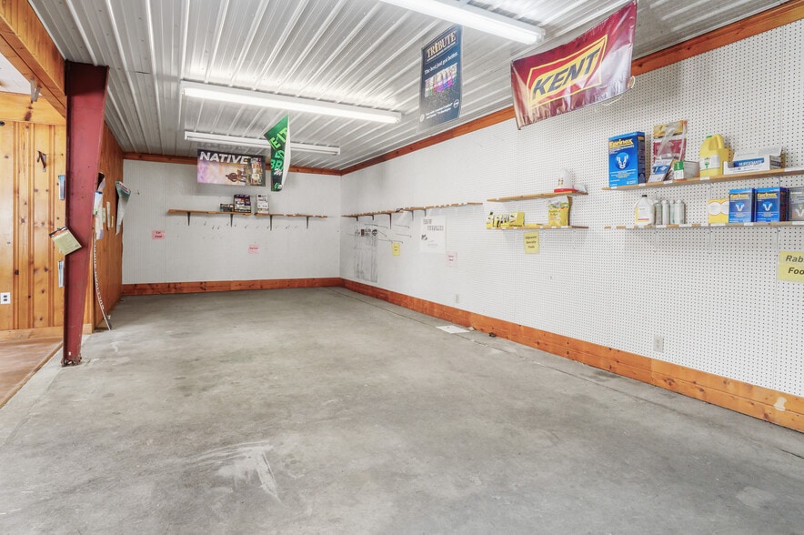 More Photos Of 10199 S Wayne Rd, Warren Showroom For Sale