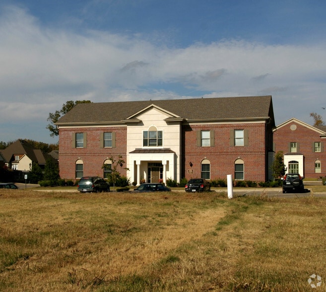 More Photos Of 9033 Garden Arbor Dr, Germantown Office For Sale