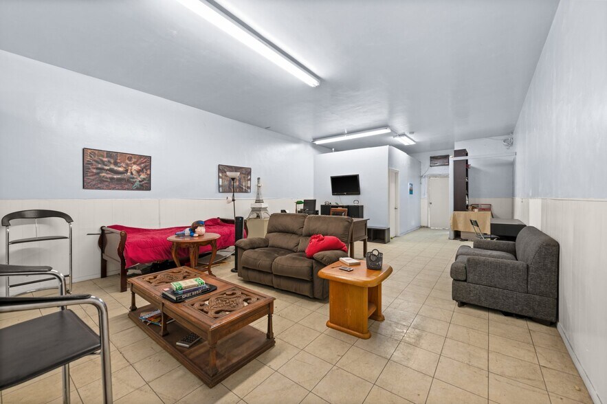 More Photos Of 2070 Santa Fe Ave, Long Beach Storefront Retail Office For Sale