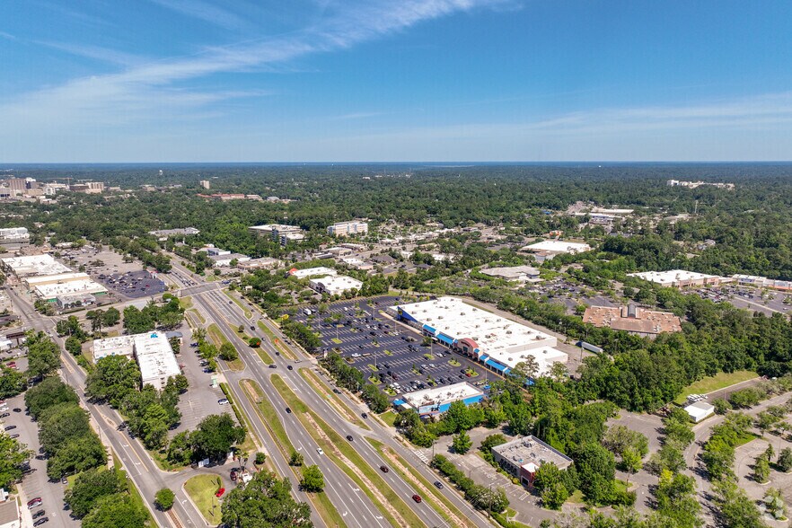 More Photos Of 1400-1480 Apalachee Pky, Tallahassee Unknown For Lease