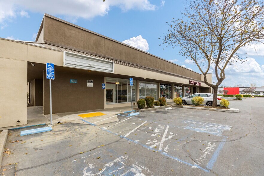 More Photos Of 106-108 W Main St, Woodland General Retail For Sale