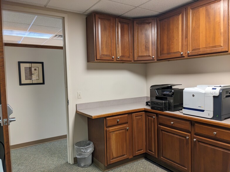 More Photos Of 1749 S Naperville Rd, Wheaton Medical For Sale