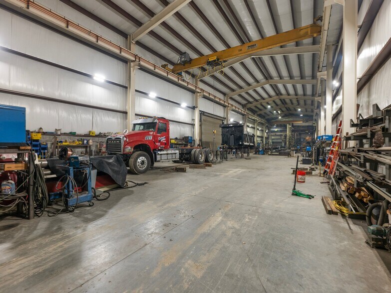 More Photos Of 1205 Industrial Blvd, Gainesville Warehouse For Sale