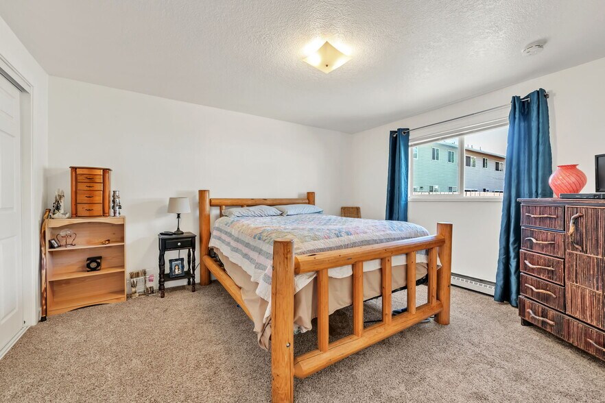 More Photos Of 805-875 Gerth Ave NW, Salem Apartments For Sale