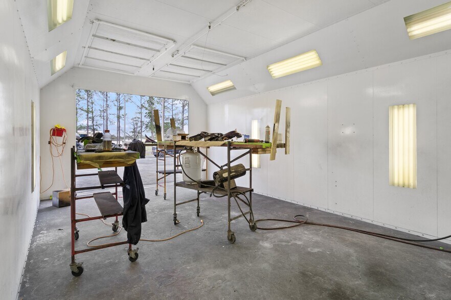 More Photos Of 1601 W Main St, Inverness Auto Dealership For Sale