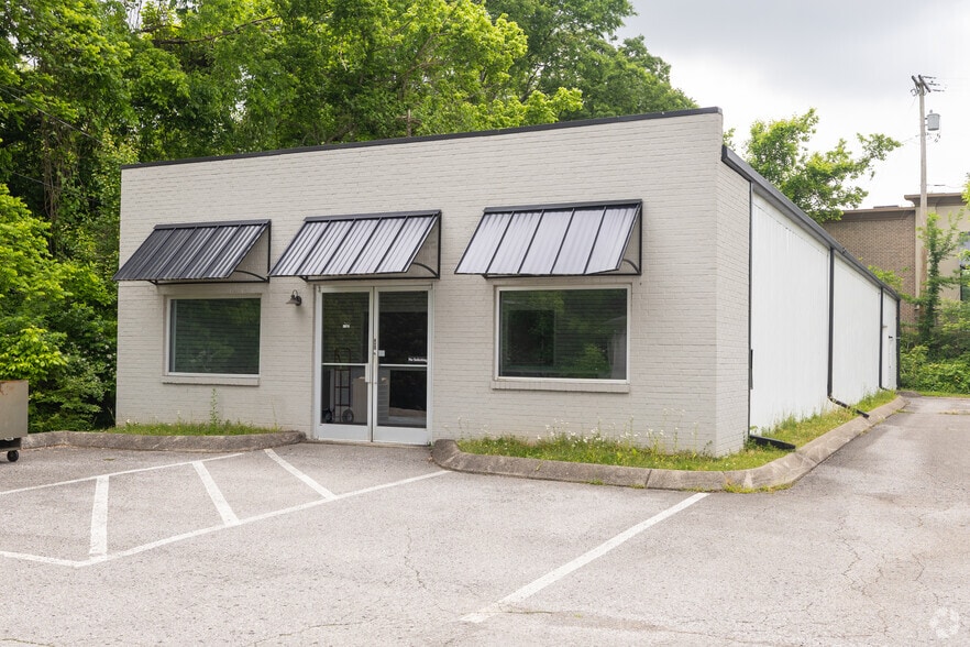 More Photos Of 2037 Fort Campbell Blvd, Clarksville Storefront Retail Office For Sale