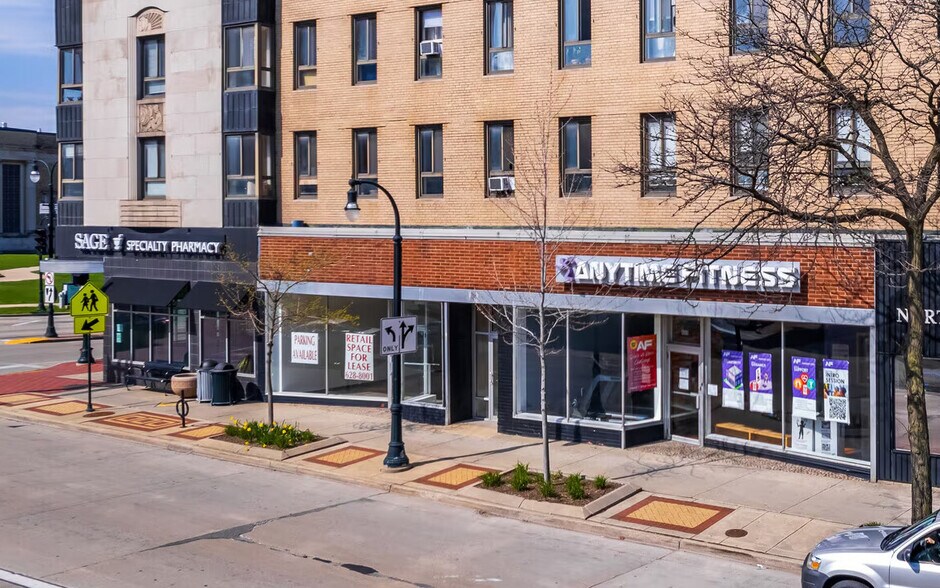 More Photos Of 4001-4015 N Oakland Ave, Milwaukee Apartments For Lease