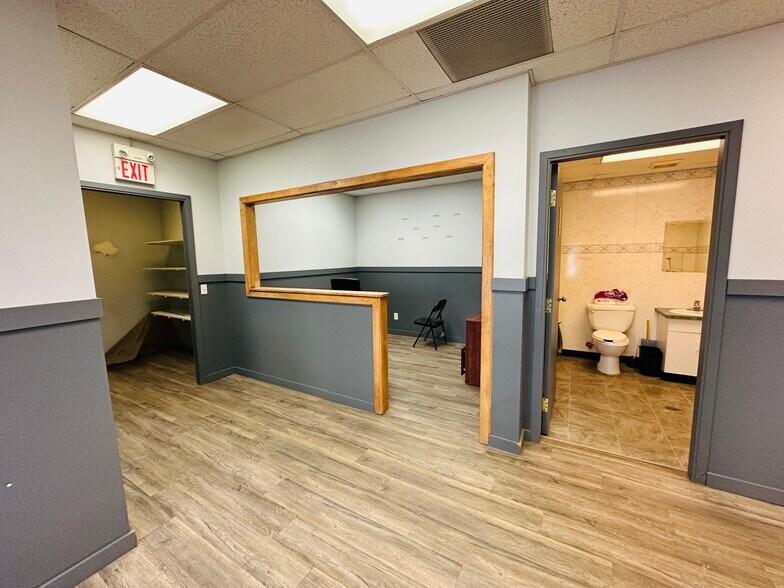 More Photos Of 785001 Township Road 785a, Rycroft Warehouse For Sale