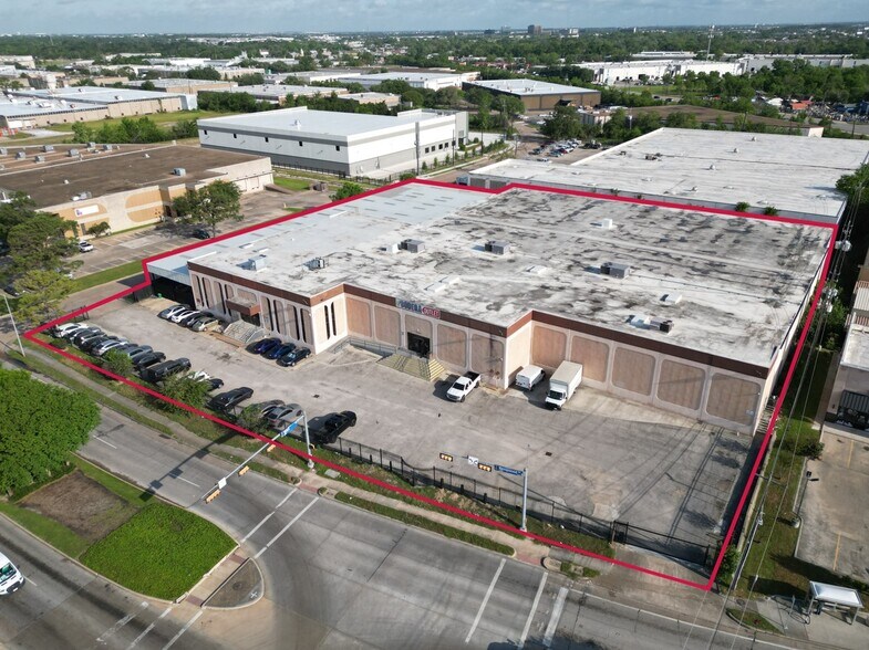 More Photos Of 7700 Kempwood Dr, Houston Warehouse For Sale