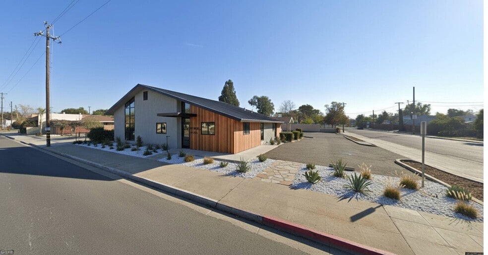 More Photos Of 2818 E Olive Ave, Fresno Religious Facility For Sale