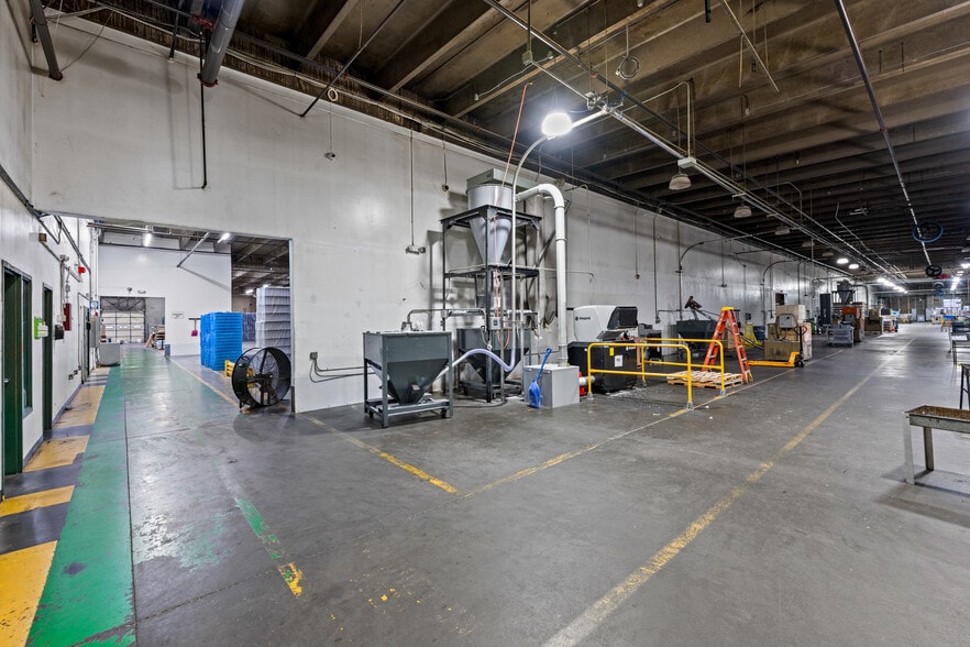 More Photos Of 5861 N Tennyson St, Arvada Warehouse For Sale