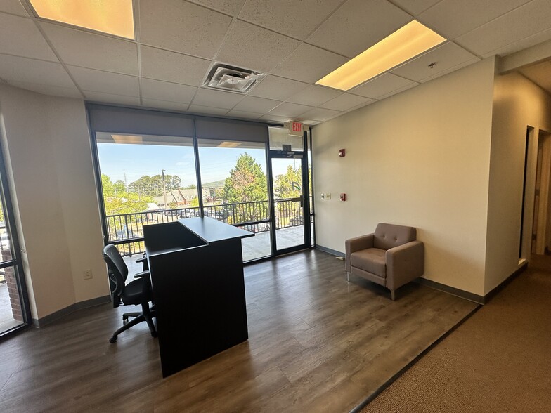 More Photos Of 540 Lake Center Pky, Cumming Office For Lease