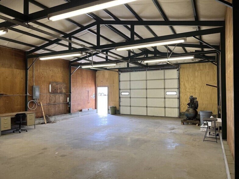 More Photos Of 80555 US 395, Hermiston Office For Sale