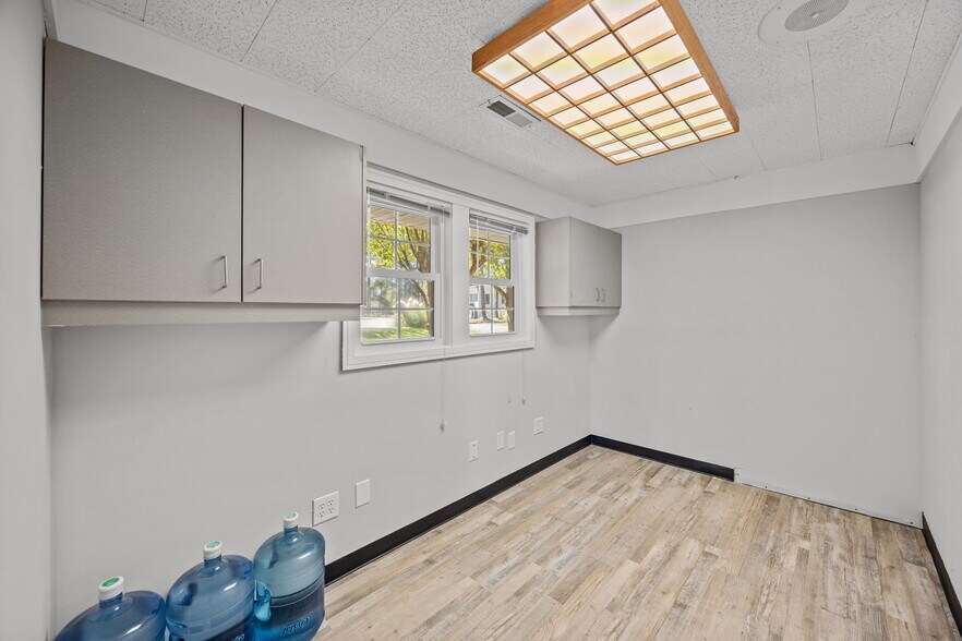 More Photos Of 44 Shoreline Dr, New Bern Medical For Sale