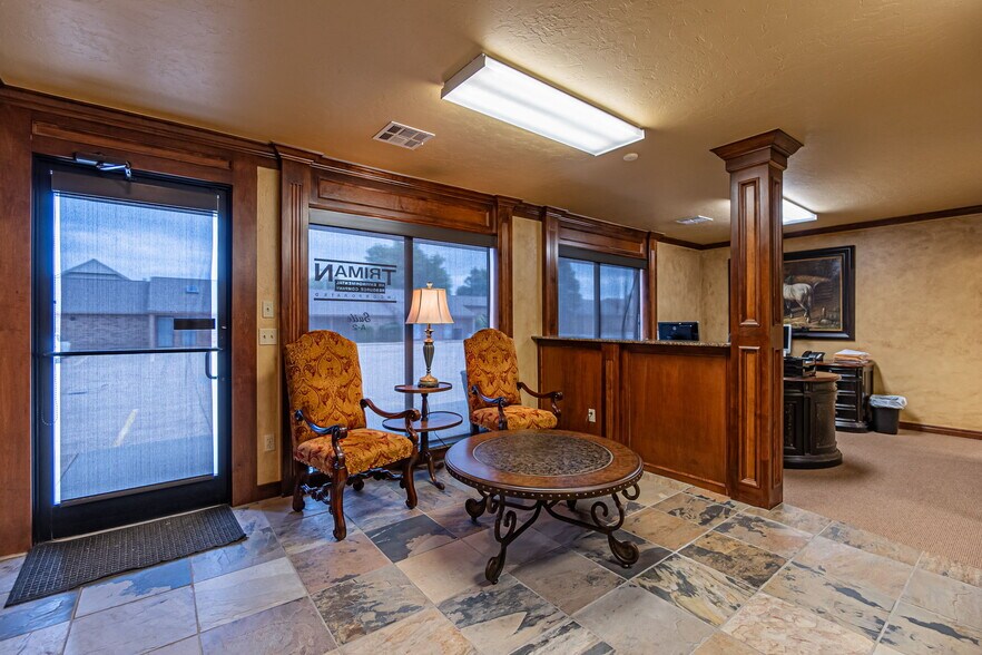 More Photos Of 1530 SW 89th St, Oklahoma City Office For Sale