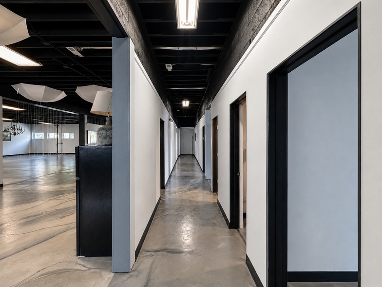 More Photos Of 44 W Lincoln Hwy, Chicago Heights Office For Lease