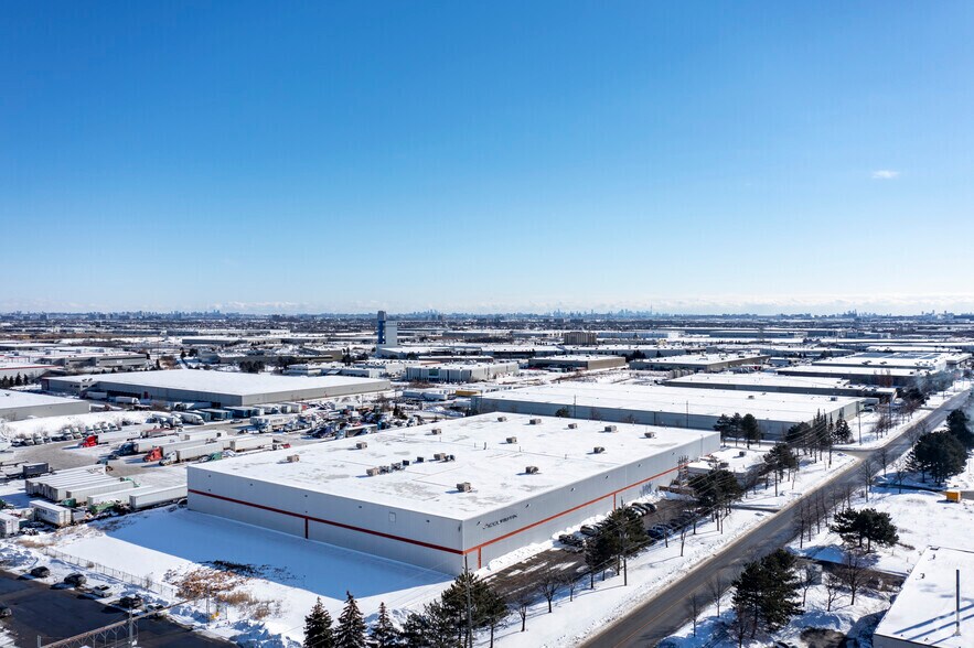 More Photos Of 109 Summerlea Rd, Brampton Manufacturing For Lease