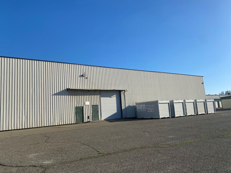 More Photos Of 350 Commerce Ave, Atwater Warehouse For Lease