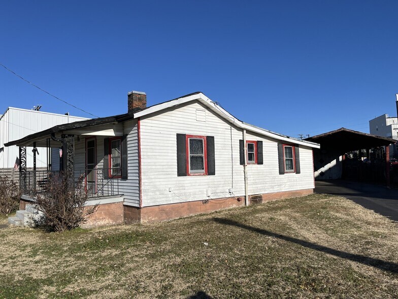 More Photos Of 5900 California Ave, Nashville Storefront Retail Office For Sale