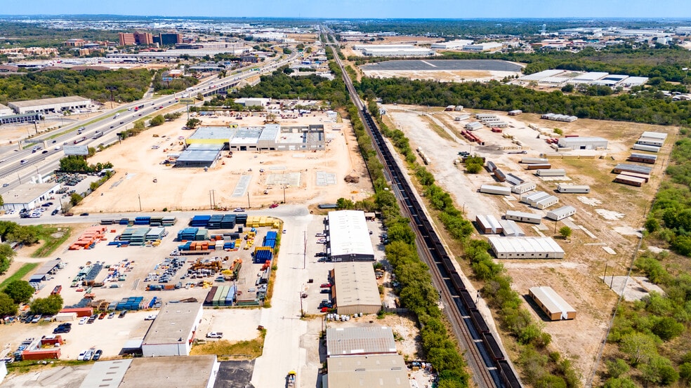 More Photos Of 3534-3542 Copeland Dr, San Antonio Light Manufacturing For Lease