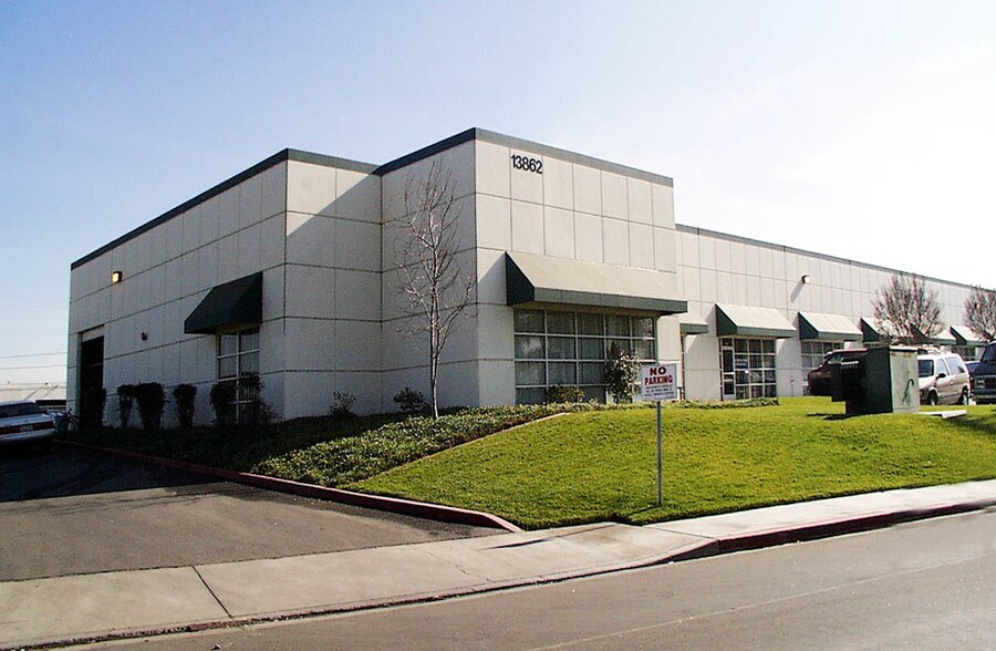 More Photos Of 13862 A Better Way, Garden Grove Light Manufacturing For Lease