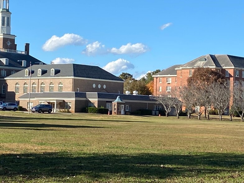 More Photos Of 302 Bibb St, Marion Schools For Sale