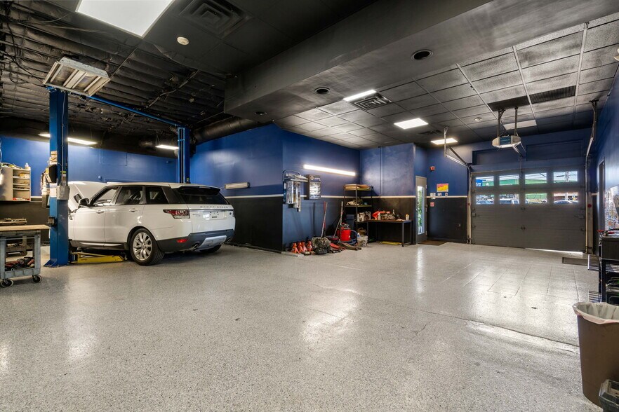 More Photos Of 296 Highland Ave, Salem Auto Repair For Sale