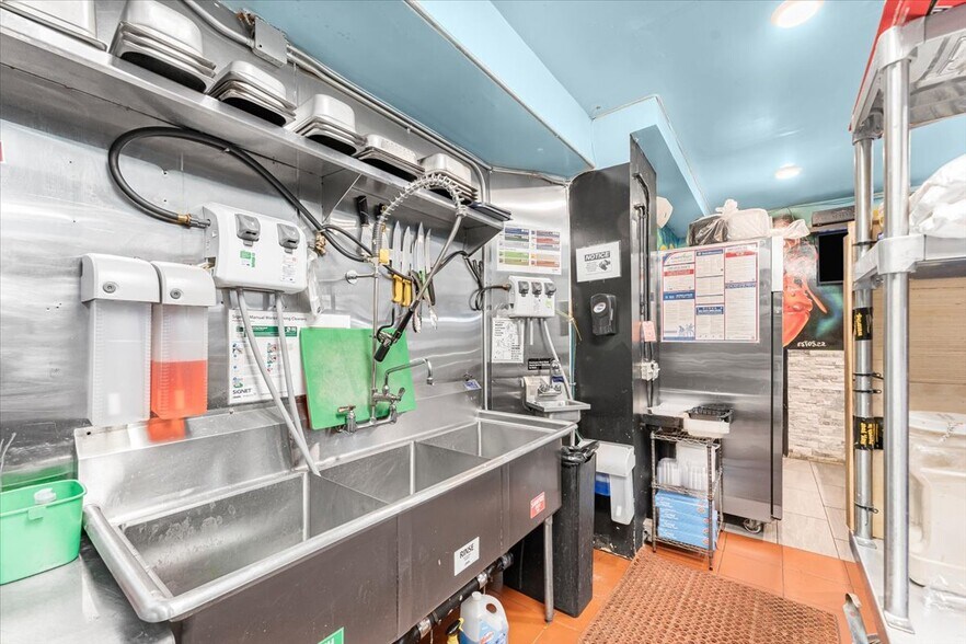 More Photos Of 1 W 137th St, New York Apartments For Lease