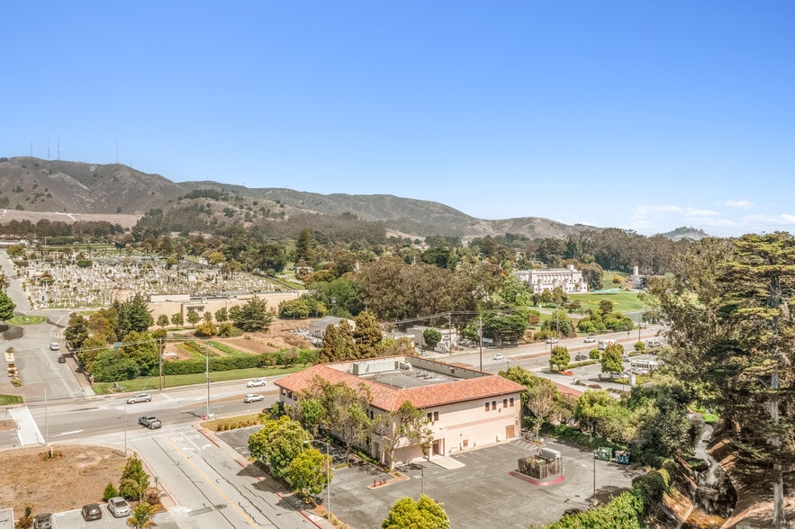 More Photos Of 1300 El Camino Real, Colma Office For Sale